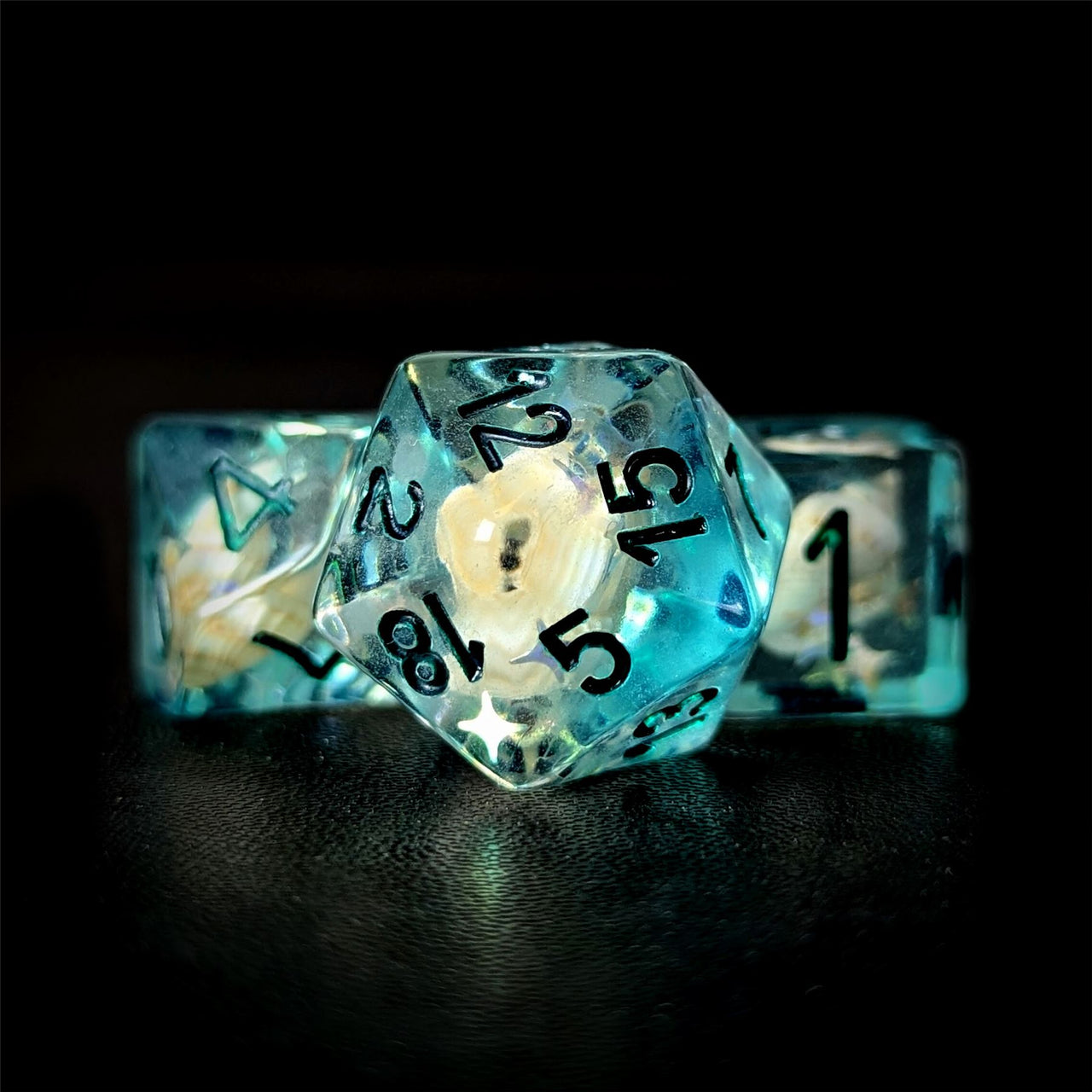 Shell in Clear & Blue Resin - 7pcs RPG Full Dice Set