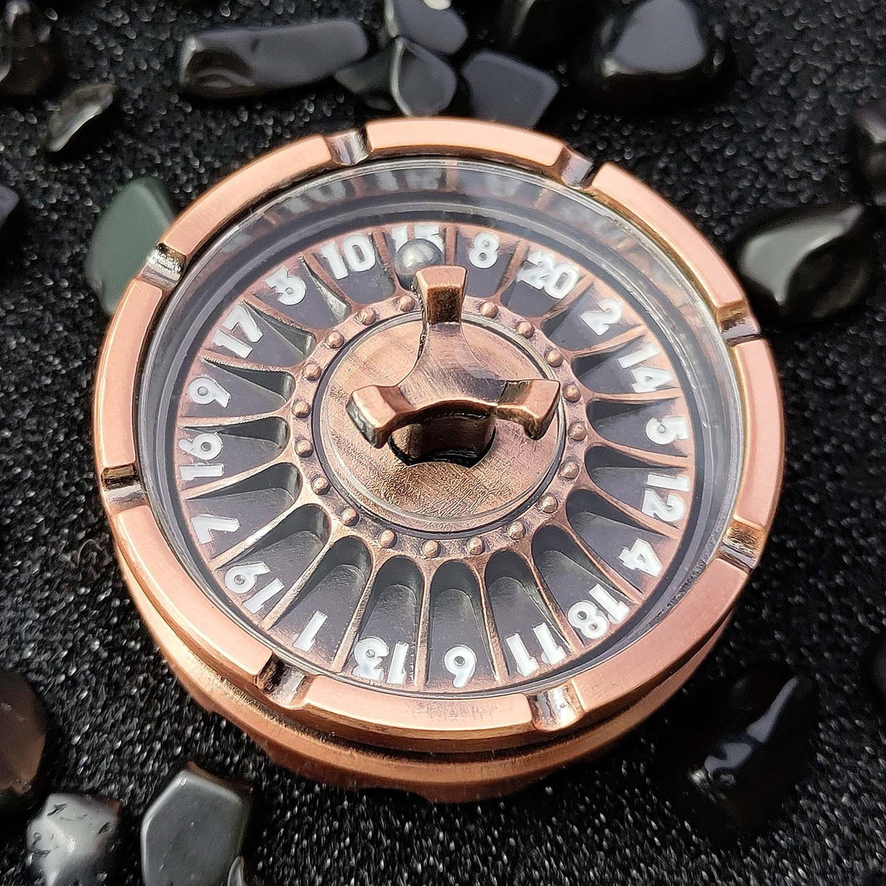 Dice Metal Spinner Roulette White Font Copper