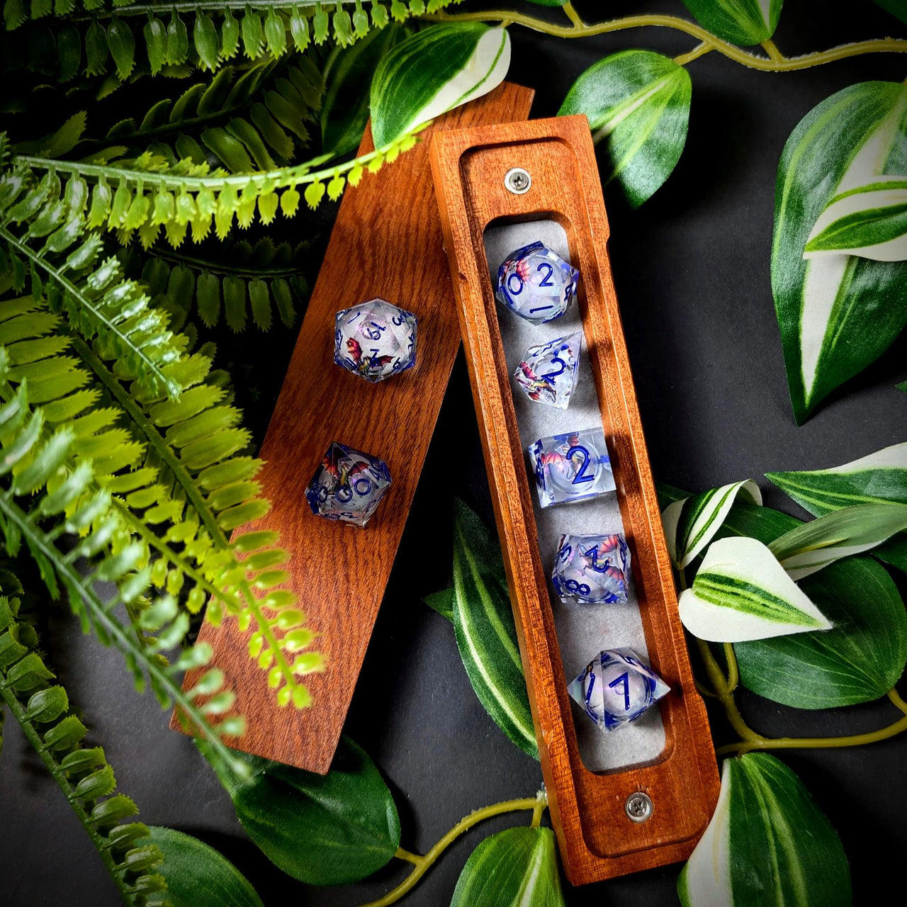 7pcs Dice Sharp Filled Liquid Purple Font Dragon Clear