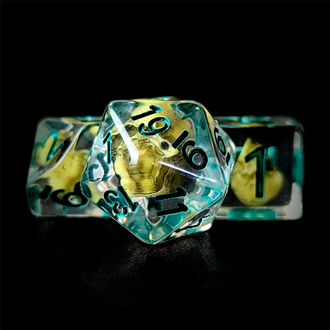 Green Skull in Clear Resin - 7pcs RPG Full Dice Set