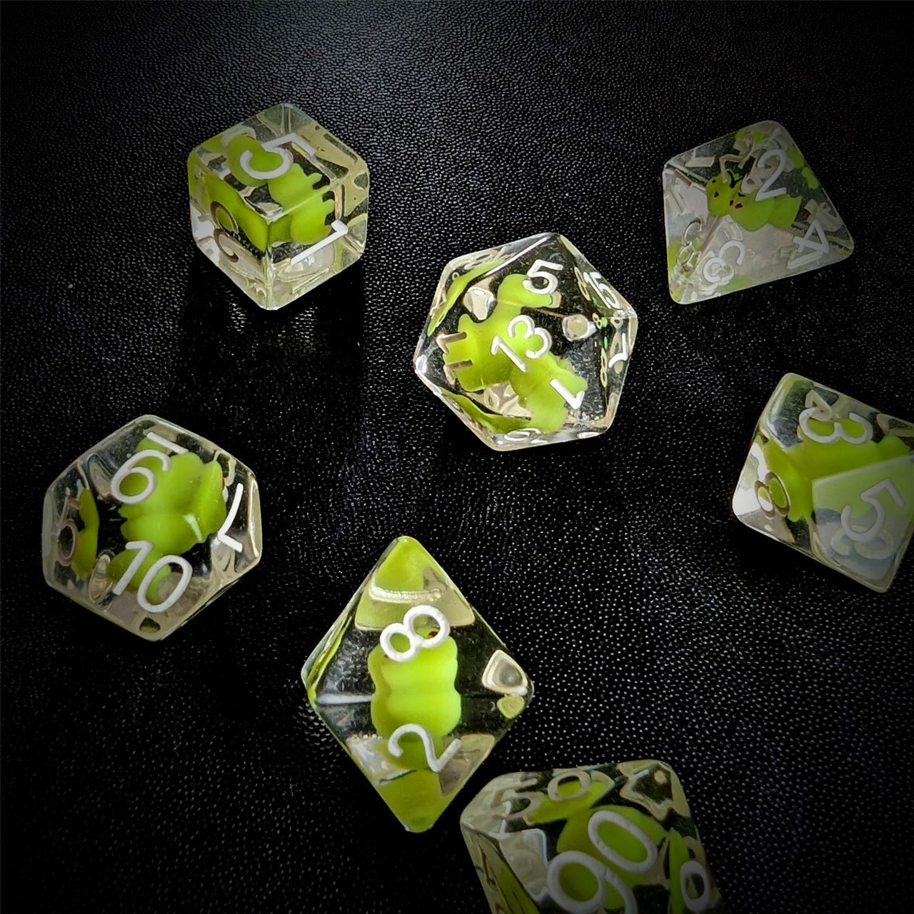 Green Frog in Clear Resin - 7pcs RPG Full Dice Set