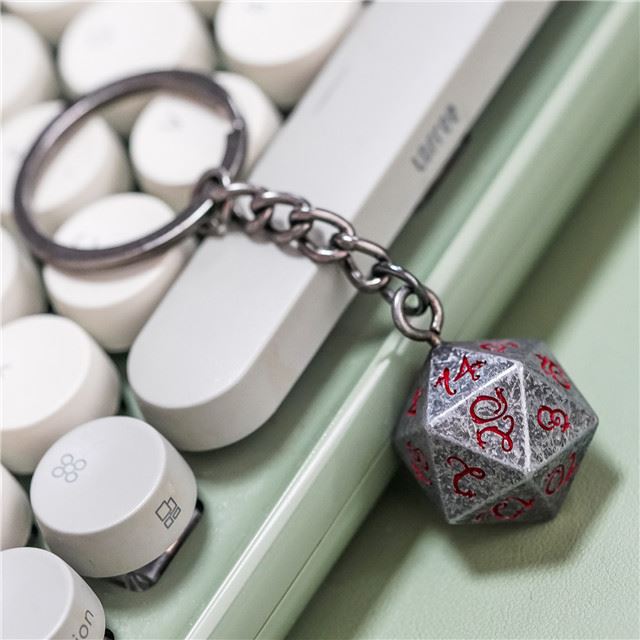 Worn Silver Metal - D20 Keyring