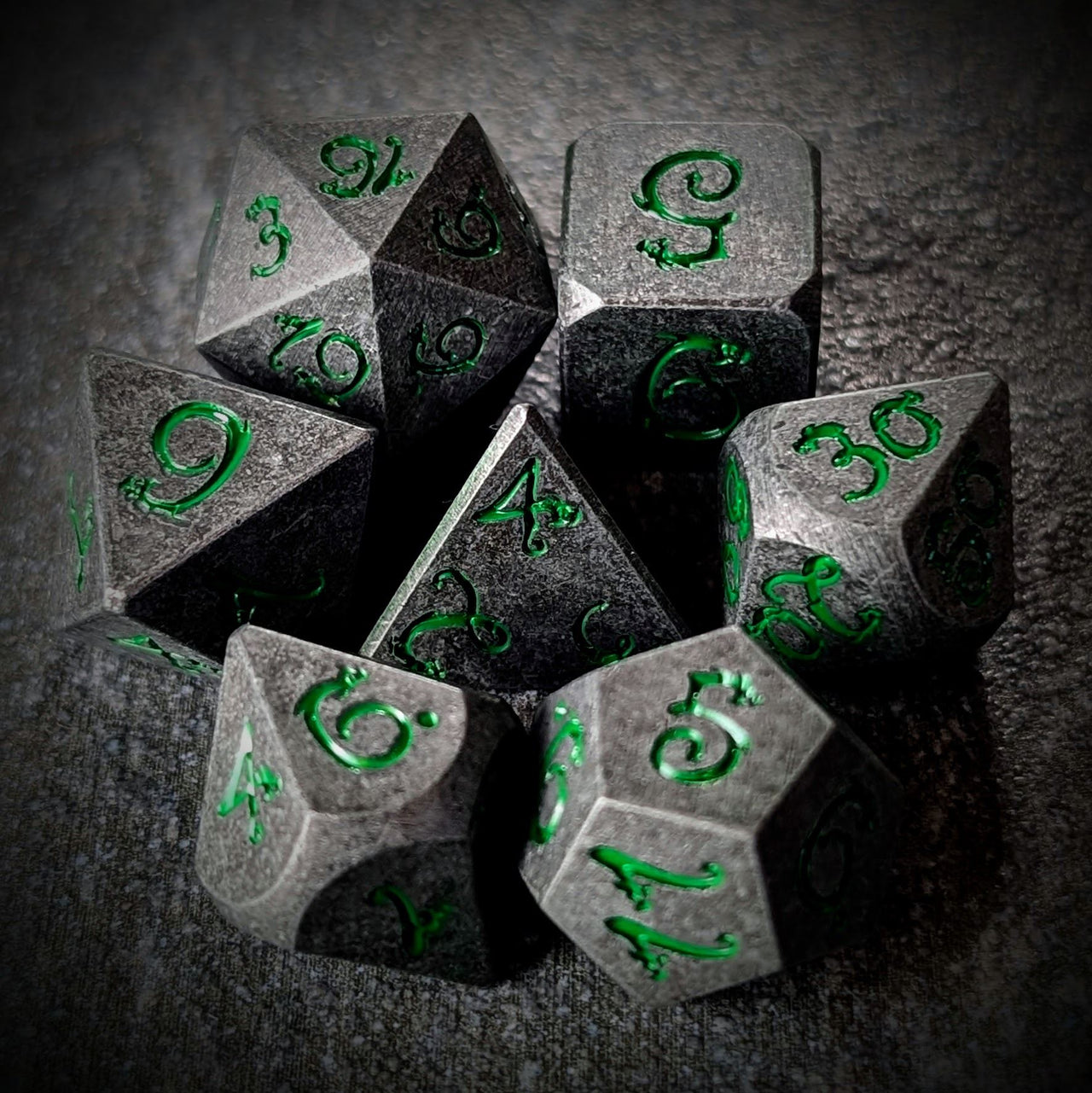 Silver Metal with Green Dragon Font - 7pcs RPG Dice Set