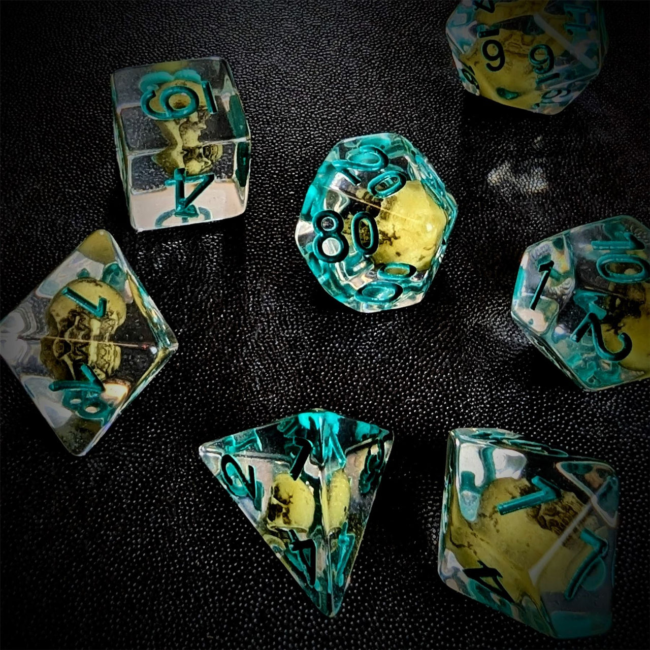 Green Skull in Clear Resin - 7pcs RPG Full Dice Set