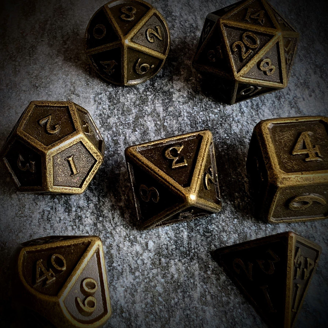 Brushed Worn Bronze Metal - 7pcs RPG Dice Set