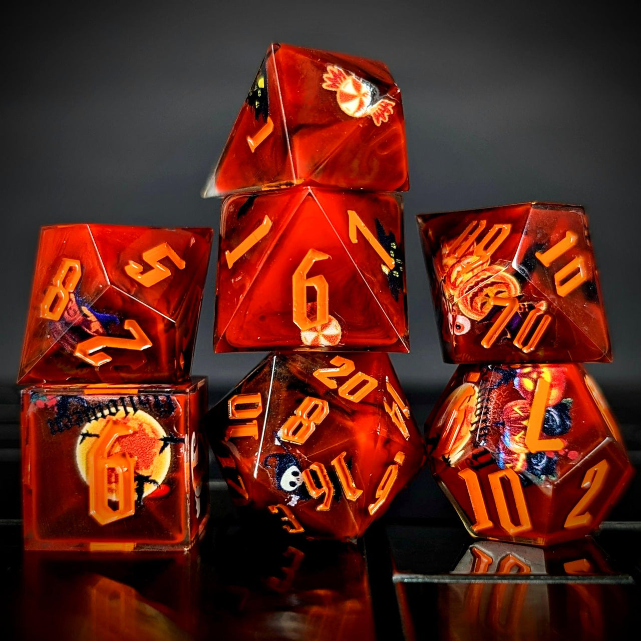 Halloween Pumpkin in Red Filled Sharp Resin - 7pcs RPG Dice Set