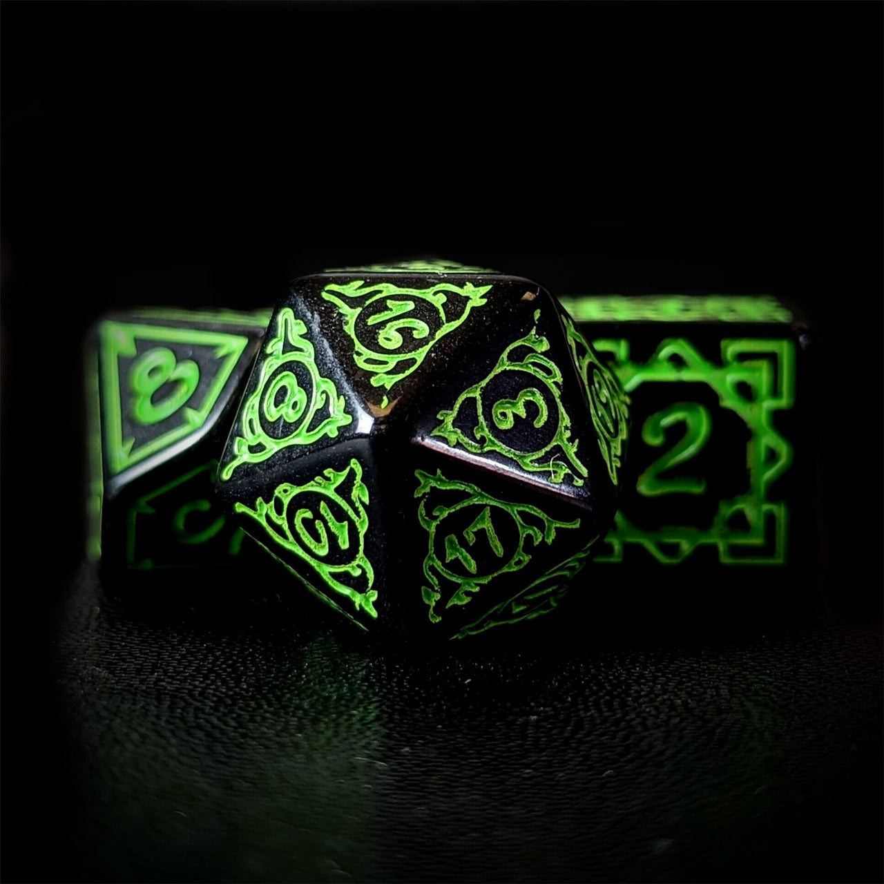 Green Vines on Black Acrylic - 7pcs RPG Full Dice Set Close