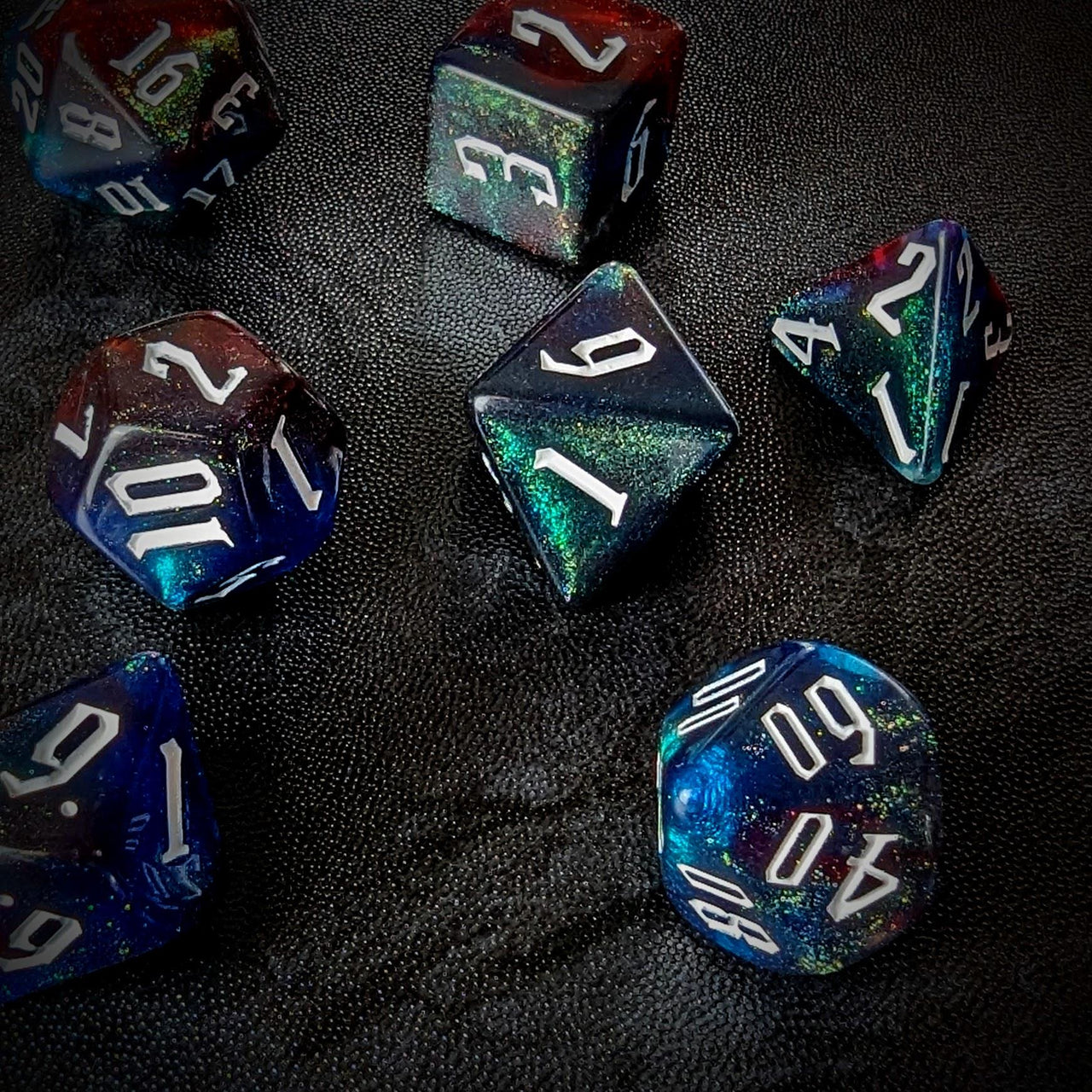 Glitter in Red & Blue Acrylic - 7pcs RPG Full Dice Set