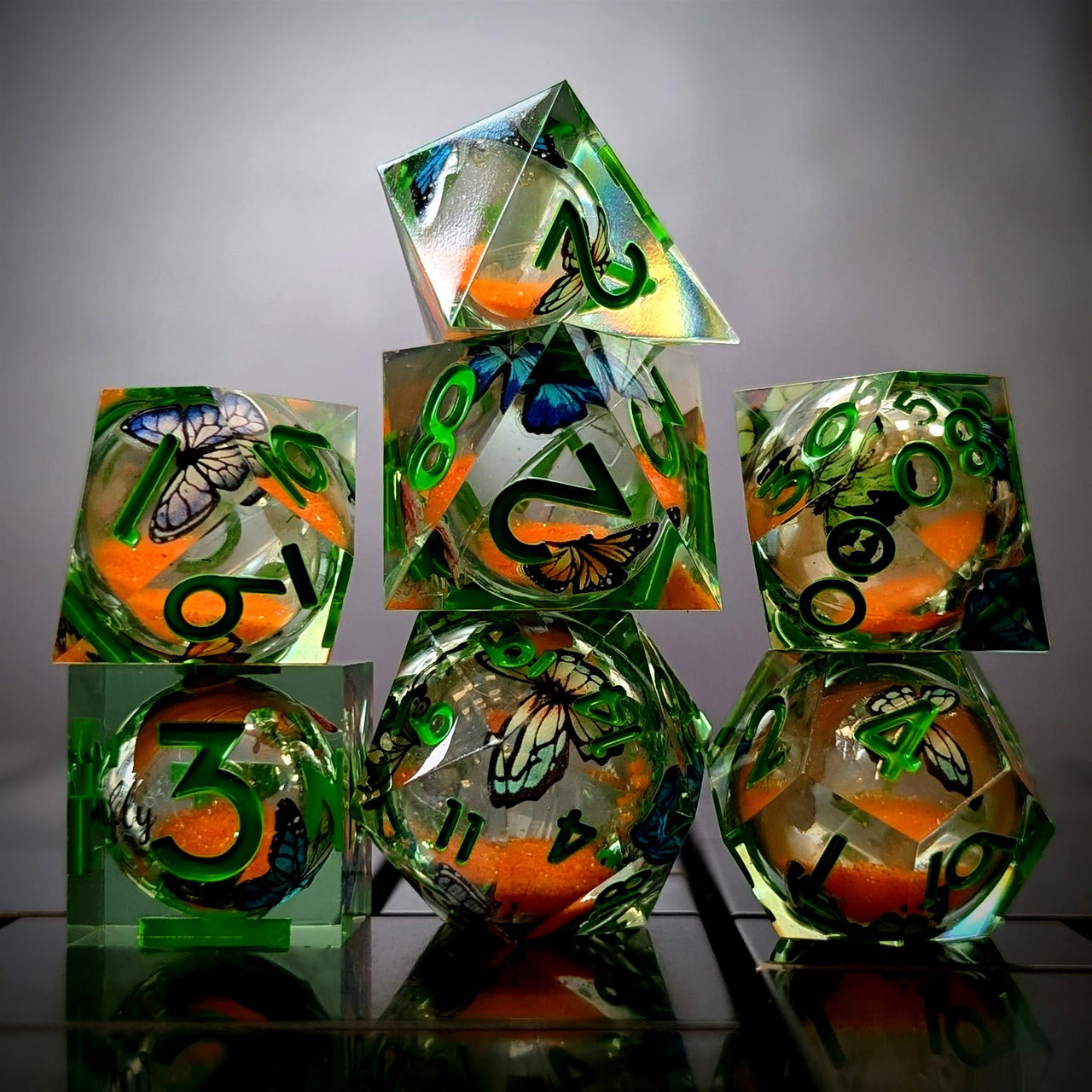 7pcs Dice Sharp Filled Liquid Glow Butterfly Green Font Blue Green