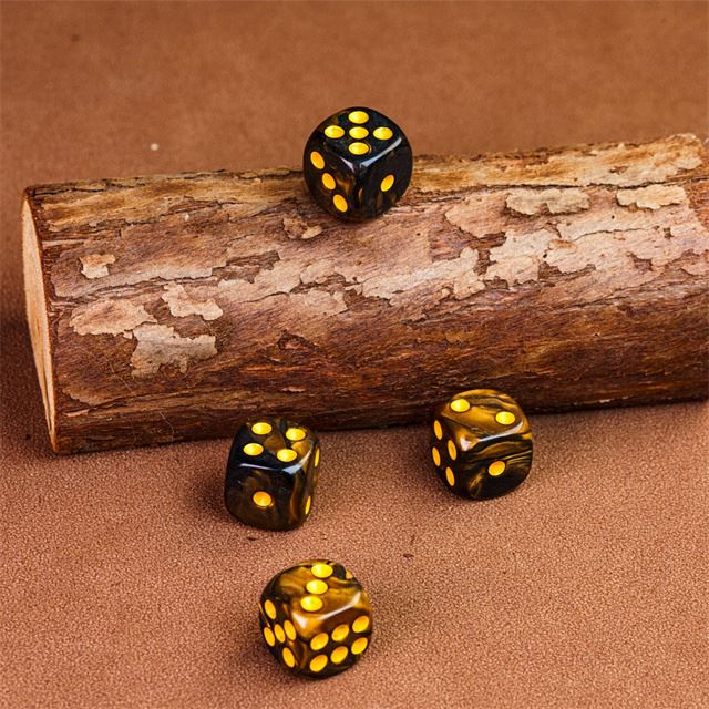 12mm Gold & Black Acrylic - 10pcs D6 RPG Dice Set