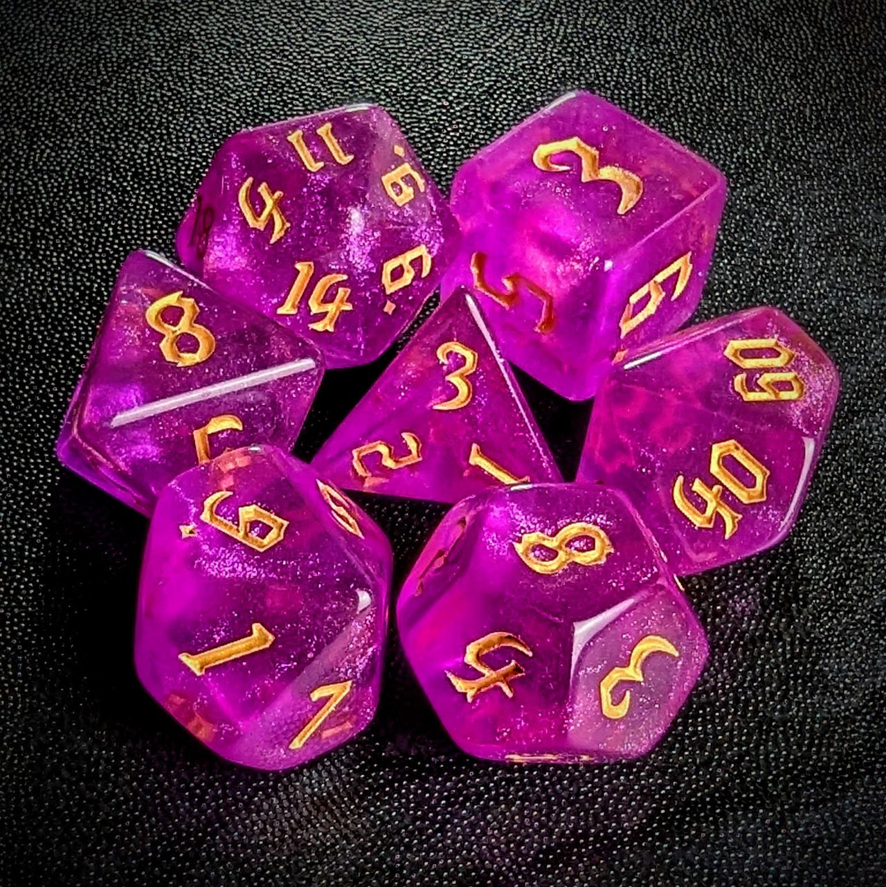 Glitter in Hot Pink Acrylic - 7pcs RPG Full Dice Set Top