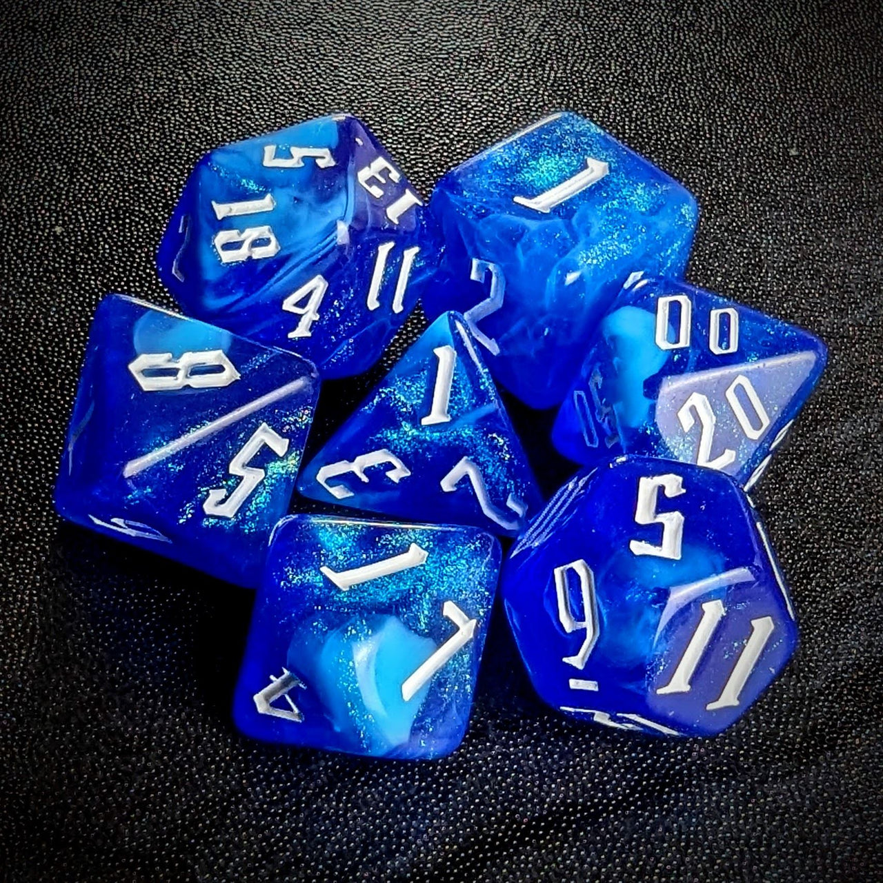 Glitter in Blue & White Acrylic - 7pcs RPG Full Dice Set Top