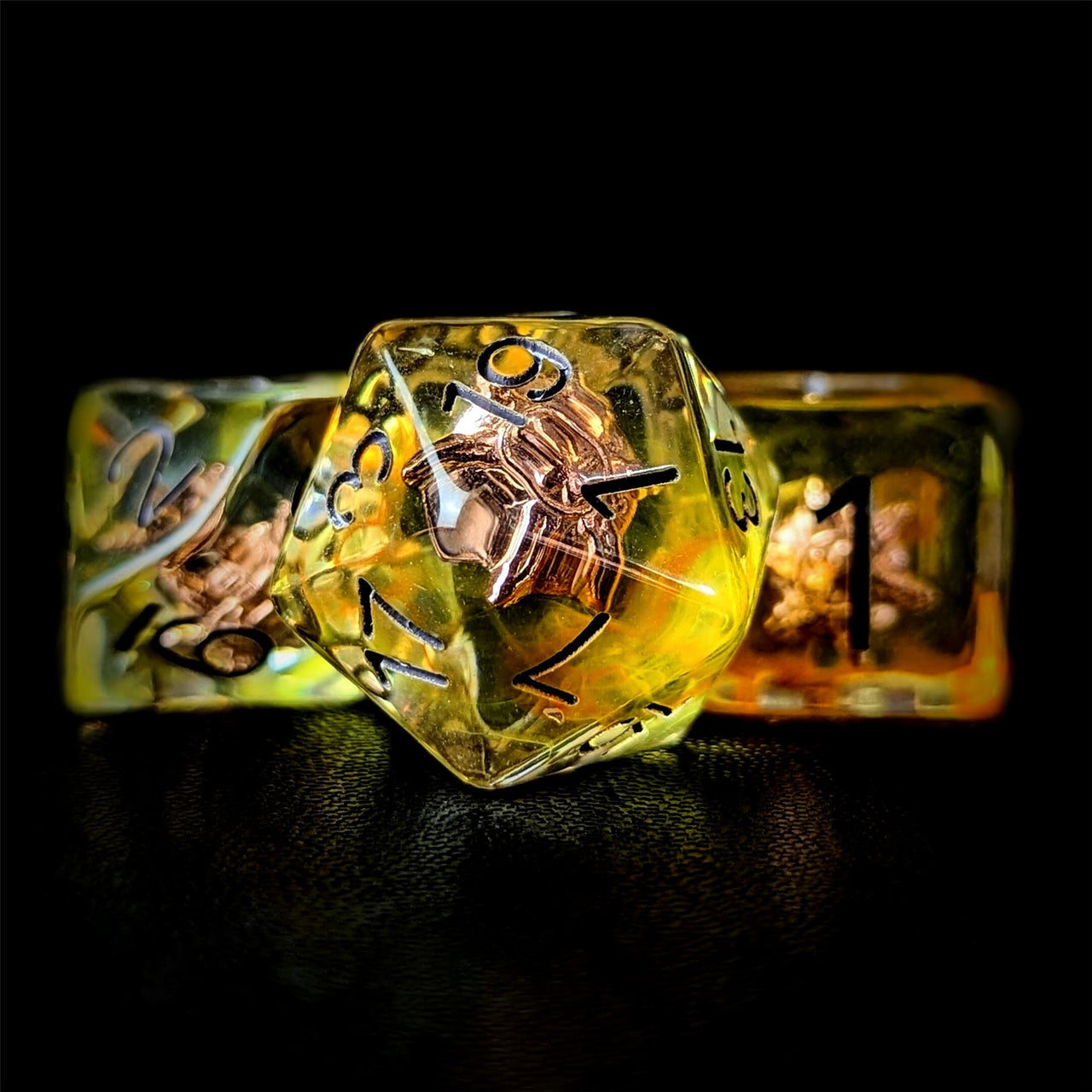 Sun Shield in Clear & Yellow Resin - 7pcs RPG Full Dice Set