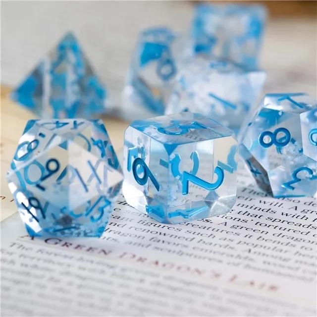 Flower in White Filled Sharp Resin - 7pcs RPG Dice Set