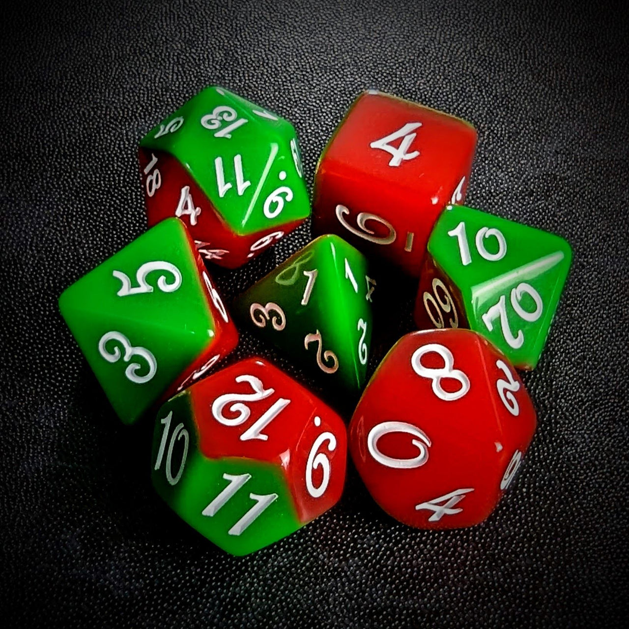 Blend of Red & Green Acrylic - 7pcs RPG Full Dice Set Top