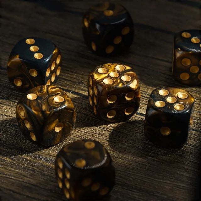 16mm Gold & Black Acrylic  - 6pcs D6 RPG Dice Set