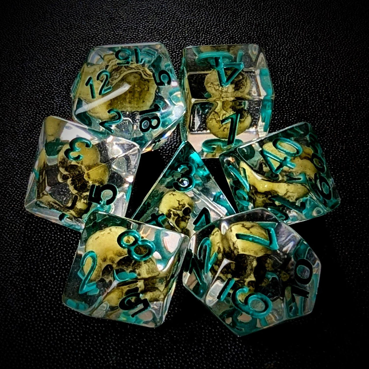 Green Skull in Clear Resin - 7pcs RPG Full Dice Set