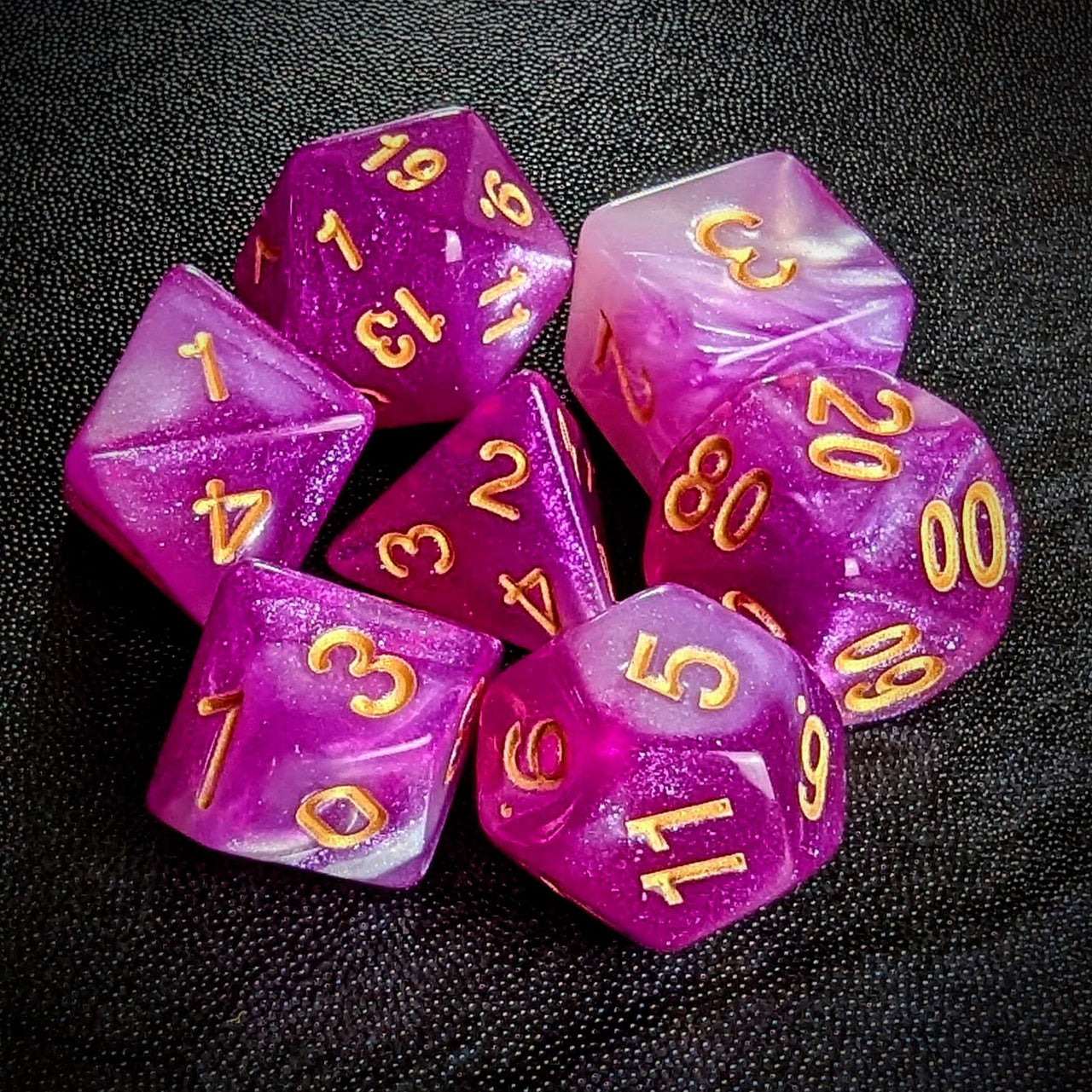 Glitter in Pink & White Acrylic - 7pcs RPG Full Dice Set Top