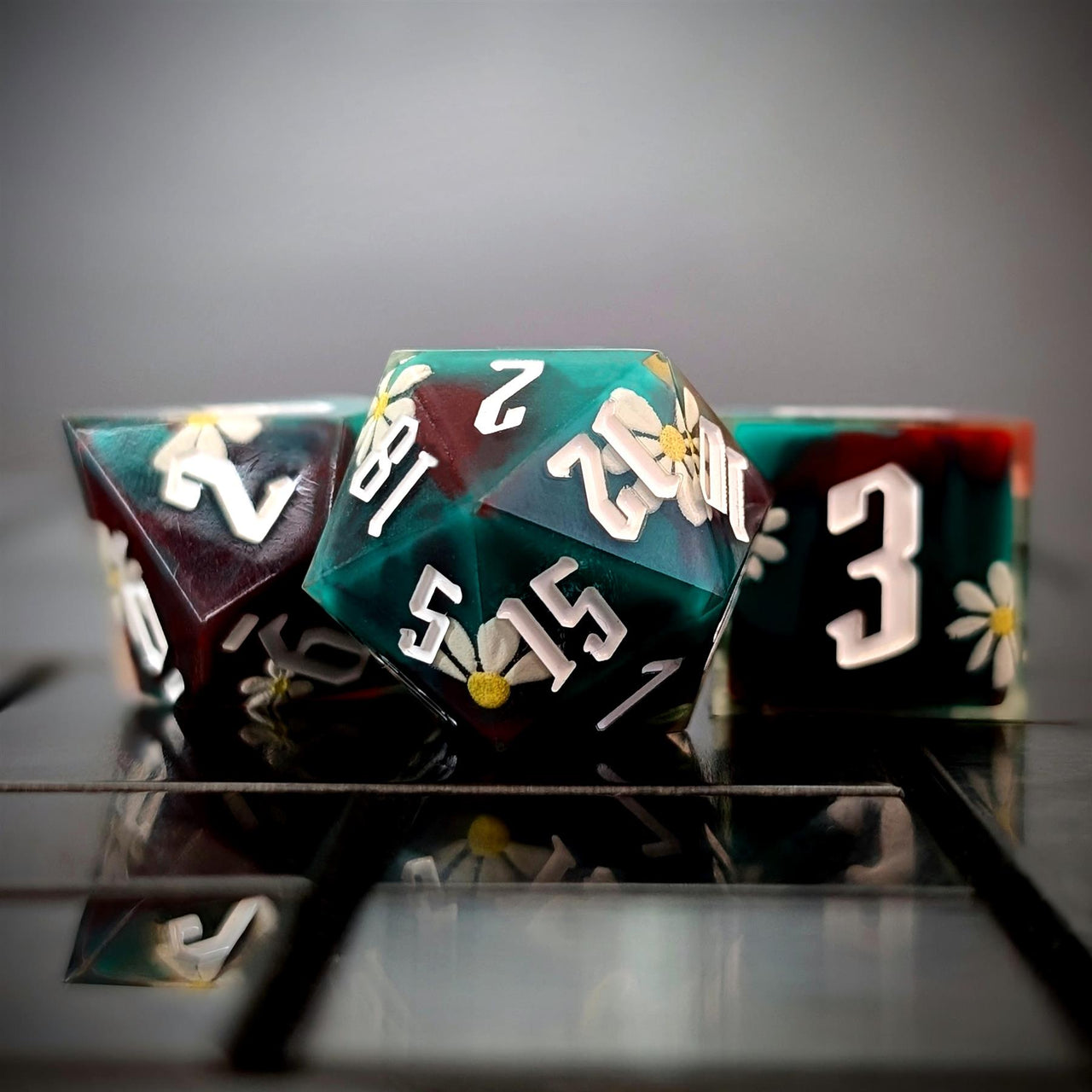 White Flower in Red & Green Filled Sharp Resin - 7pcs RPG Dice Set