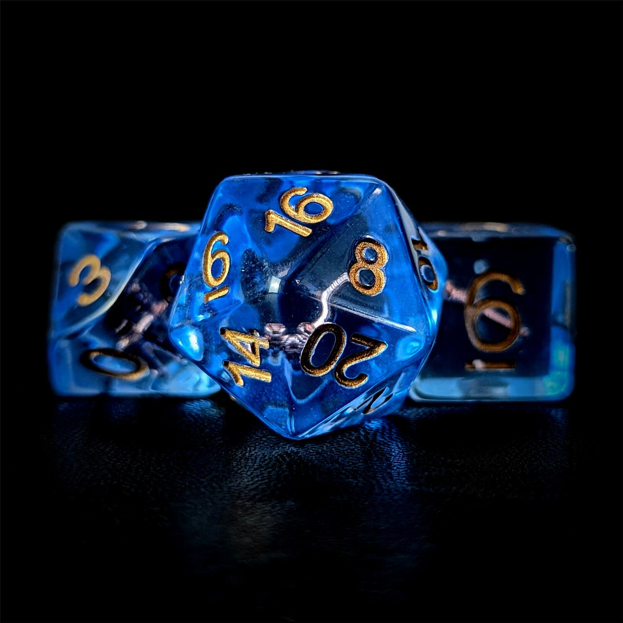 Violin in Clear & Blue Resin - 7pcs RPG Full Dice Set