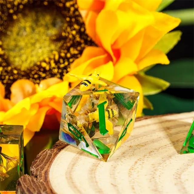 Bee in Clear & Yellow Filled Sharp Resin - 7pcs RPG Dice Set